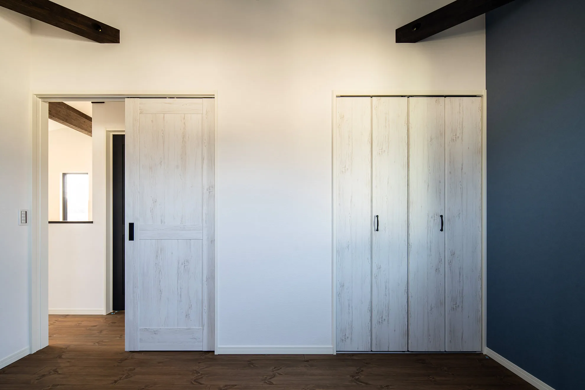 2階の居室はそれぞれの好きな色をセレクト image - 2