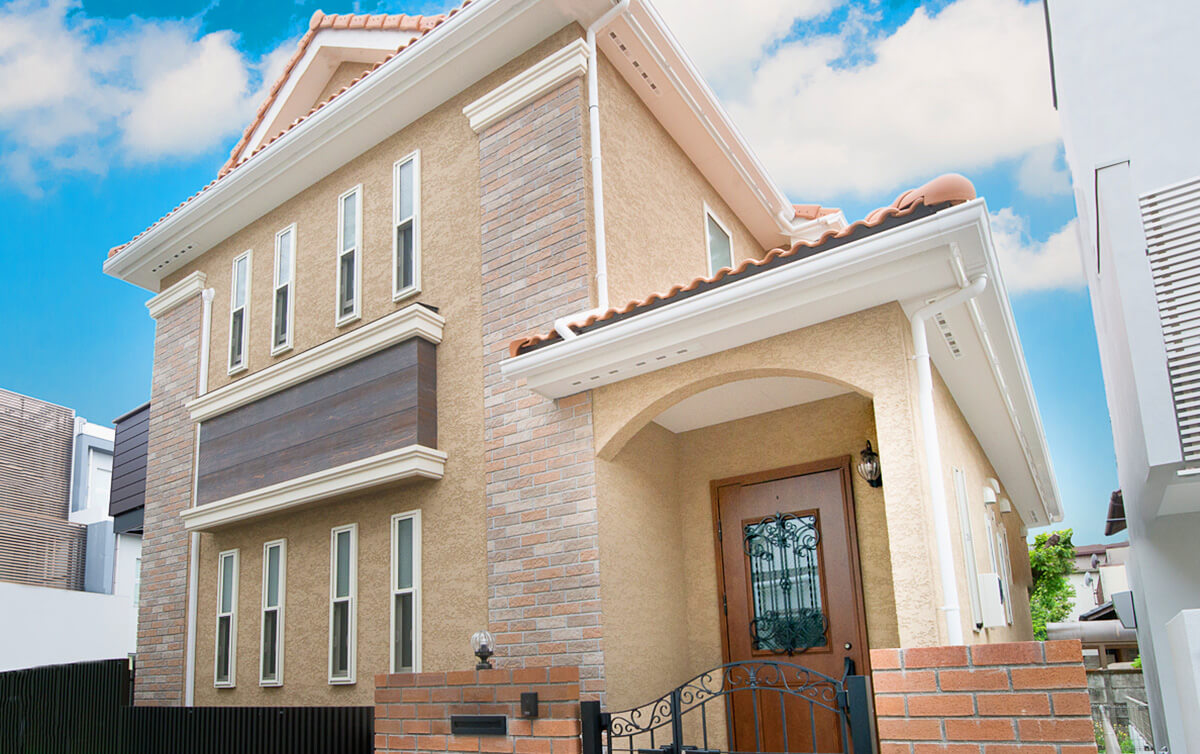 目指したのは日本の風土に合いながらも、クラシカルな趣のある家。