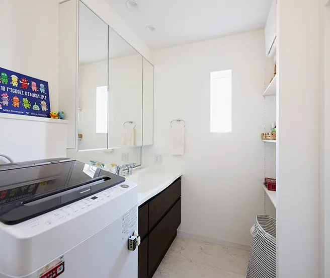 置き場所に困りがちな物がきちんと収まるアイデア image - 1