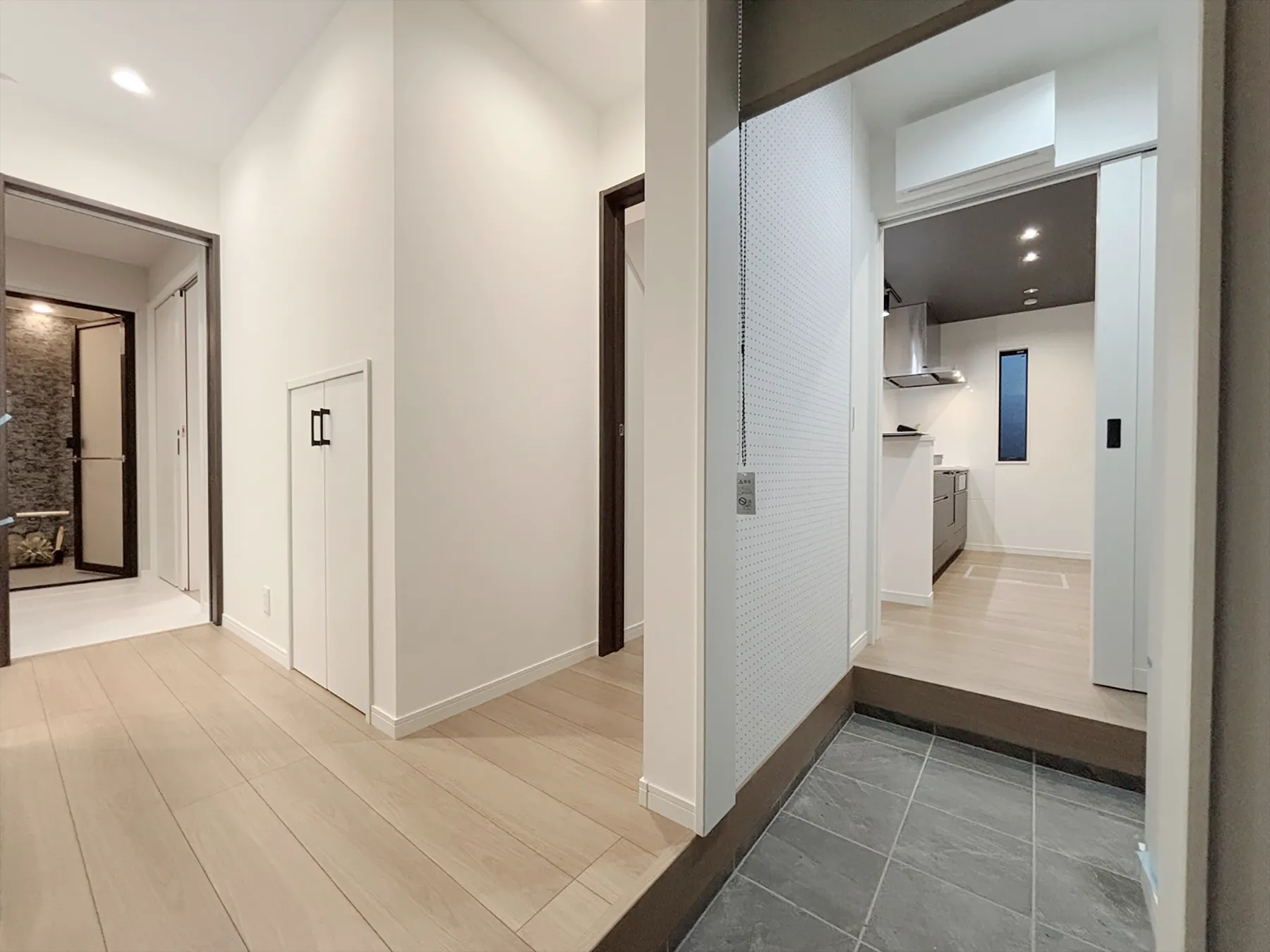 動線のスムーズさと家族のコミュニケーションを重視 image - 1